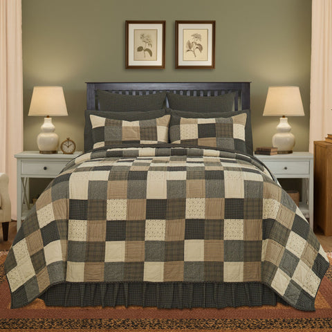 Kettle Grove Queen Quilt 94Wx94L