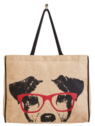 Using eco-friendly products is more than cool, it's a big help to the planet, and did we mention this bag is super cute! This 100% all-natural jute bag is plastic lined and has an inside slip pocket and magnetic closure.