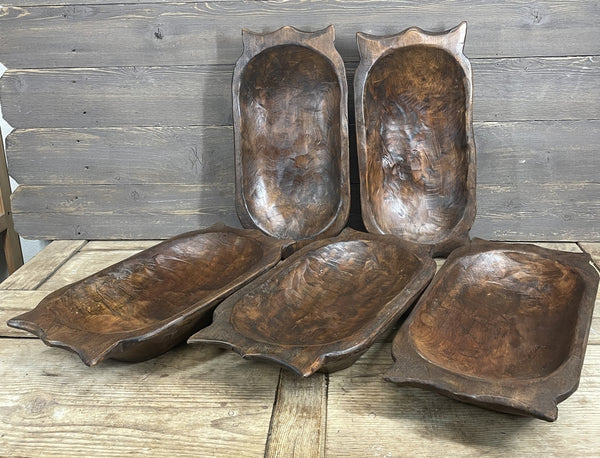 Deep Farmhouse Dough Bowl With Handle – Rustic Hand-Carved Wood