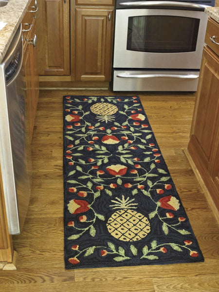 Pineapple Hooked Rug Runner