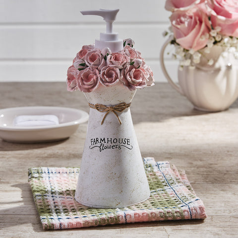 The<span>&nbsp;</span><strong>Farmhouse Peonies Dispenser</strong><span>&nbsp;</span>is very elegantly designed! The colors of country rose, sage, and candlelight white combine to create a lovely flower pot with beautiful peonies! Pair with the coordinating items in this collection for a complete look (each sold separately).