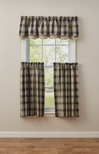 The deep black and classic cream large plaid fabric of the Soapstone Lined Layered Valance in colors of black, sandy brown and cream, will give your windows that country farmhouse appeal!