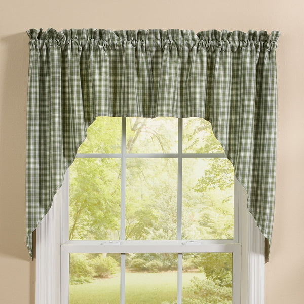 Green and ivory plaid Stafford Ivy swag window treatment with gathered farmhouse styling. Sturbridge Plaid Style