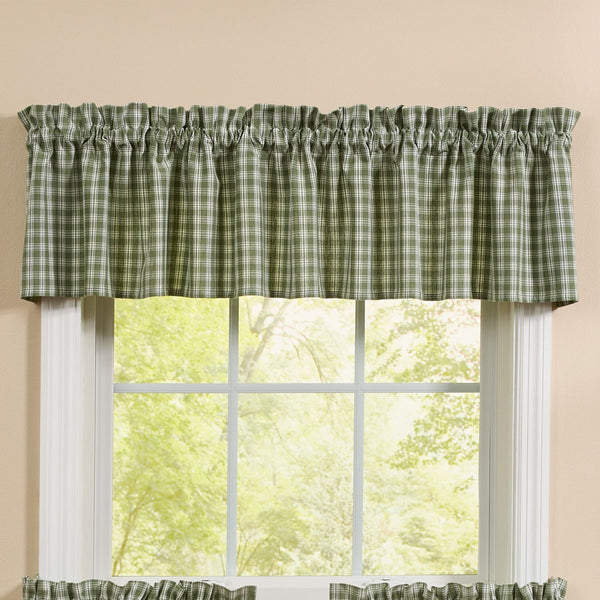 Set of four Stafford Ivy green and cream plaid cotton napkins for farmhouse and country table settings.