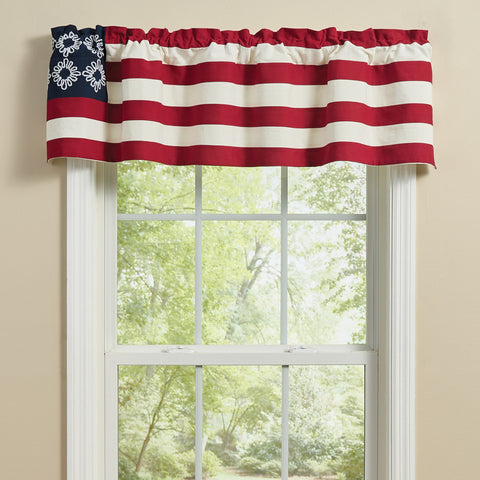 Flag Valance! Mimicking Old Glory herself, it epitomizes the American flag in all her glory! Enhance your dining experience with the beloved red, white & blue...not just on July 4th, but all year long!