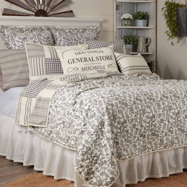Gray Gables California King Quilt 103Lx103W