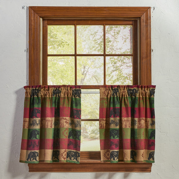 Pinecones And Trees Jacquard Tiers 24" L