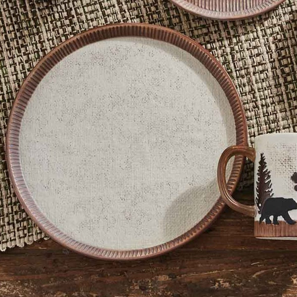 The Wilderness Trail Dinner Plates bring a charming touch of the wilderness to your kitchen and add a rustic feel! Complete the look with the coordinating Wilderness Trail Mugs and Wilderness Trail Moose Salad Plates!