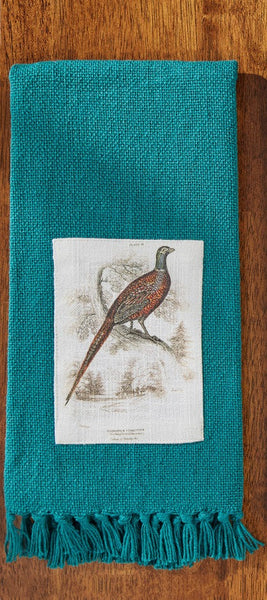 The Pheasant Run Printed Dishtowel Green adds a charming touch to your country table! Featuring a charming bird perched on a branch in the wildnerness, these dishtowels will be a stylish accent to your decor!