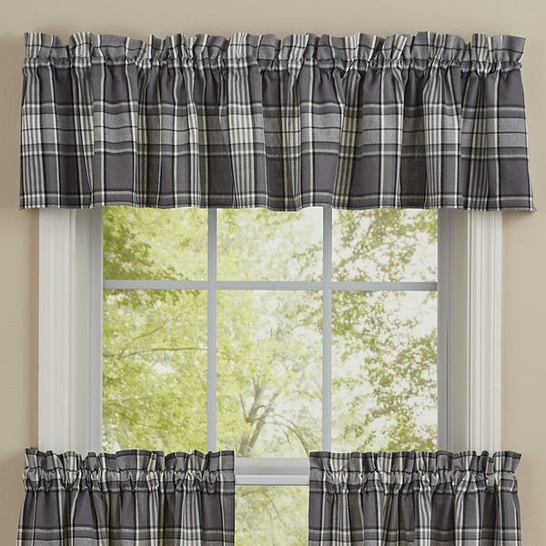 Soft grays, white, and black combine to create a beautiful country plaid in the Gray Area Valance! A charming way to add style to your window!