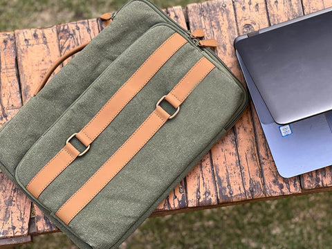 Delta-Laptop Sleeve