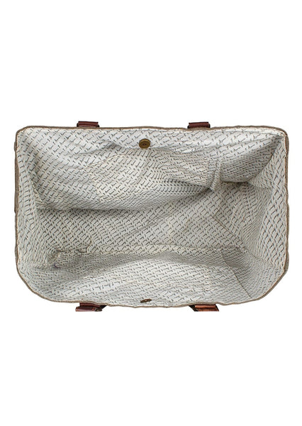 Live Love Travel Weekender