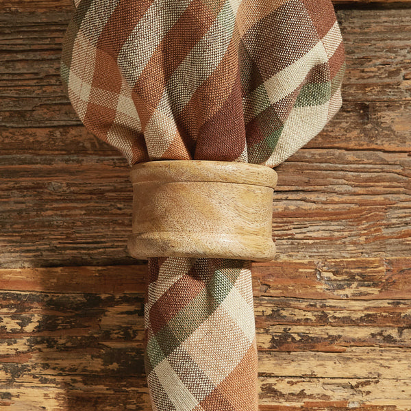 Add a beautiful rustic touch to your table with the Woodbourne Napkin Rings! A stylish accent to any country kitchen or dining room!