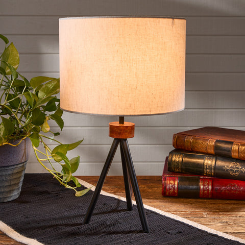 Urban Farmhouse Lamp With Shade