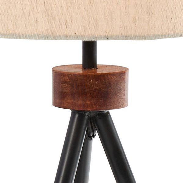 Urban Farmhouse Lamp With Shade