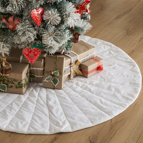 Quilted White Velvet Tree Skirt with Red Bow Ties 48