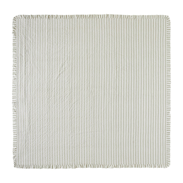 Finders Keepers Ruffled California/Luxury King Quilt 124Wx115L 6pc Bundle (Quilt, Euro Shams, Shams, Bed Skirt)