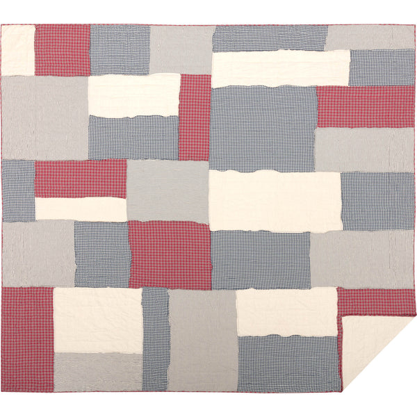 Hatteras Patch California King Quilt 130Wx115L 3pc Bundle (Quilt, Pillow Cases)