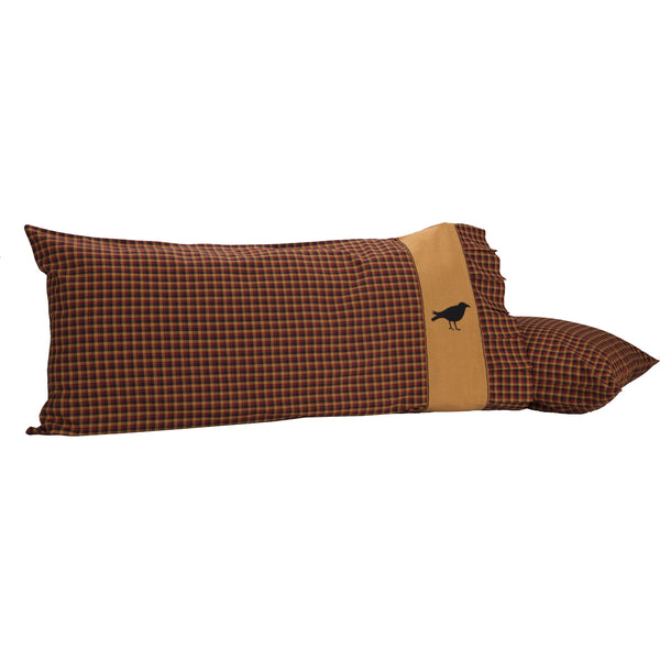 Heritage Farms California King Quilt 130Wx115L 3pc Bundle (Quilt, Pillow Cases)