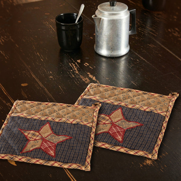 Arlington Pot Holder with Pocket & Patchwork Star Set of 2 8x8