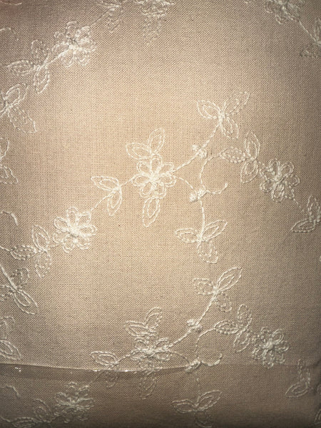 Candlewicking Cream Runner