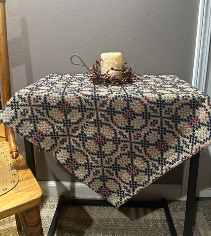 Patriots Knot Brick/Navy/Linen 34" Table Square