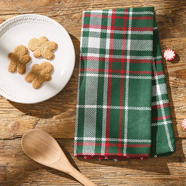 Give your home a beautiful holiday makeover with the Holiday Spruce Plaid Dishtowels, featuring a plaid of green, red, and candlelight white! Pair with the coordinating napkins, table runners, and placemats for a complete look (sold separately).