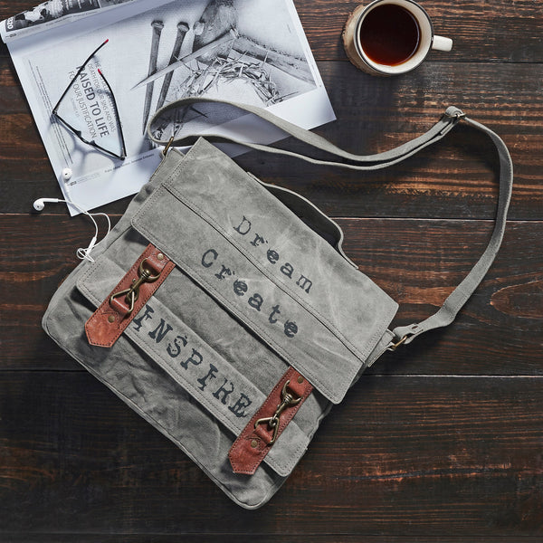 DREAM CREATE INSPIRE MESSANGER