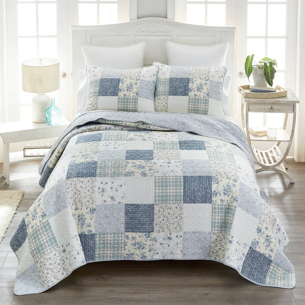 Blue Pastures Cotton Quilt Set – King