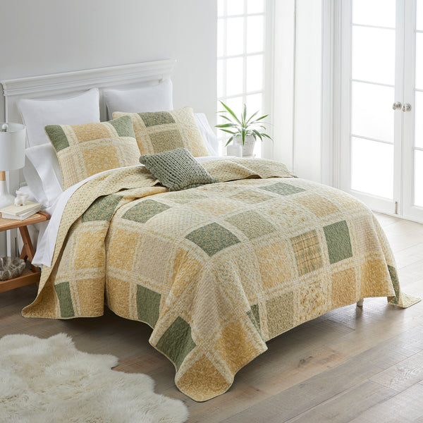 Meadow Twin Quilt Set