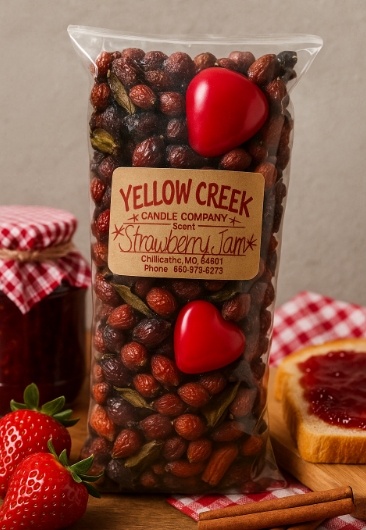 Fill your home with sweet Strawberry Jam. A half pound of rosehips potpourri with rustic botanicals, perfect for dough bowls, trays, and cozy farmhouse displays.