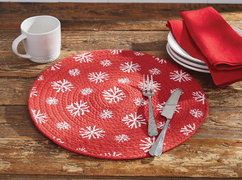 Add gorgeous style to your holiday table with the Snowflake Round Placemats! Featuring fresh falling white snowflakes on a festive red background, these placemats will be the perfect winter addition to your country kitchen!