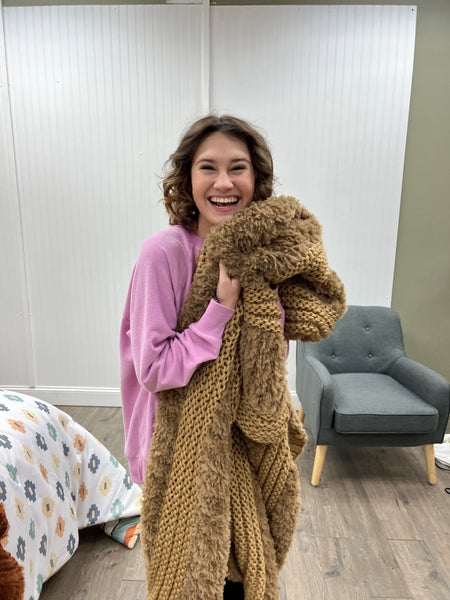Throw/Blanket - Plush Knit 50x60"