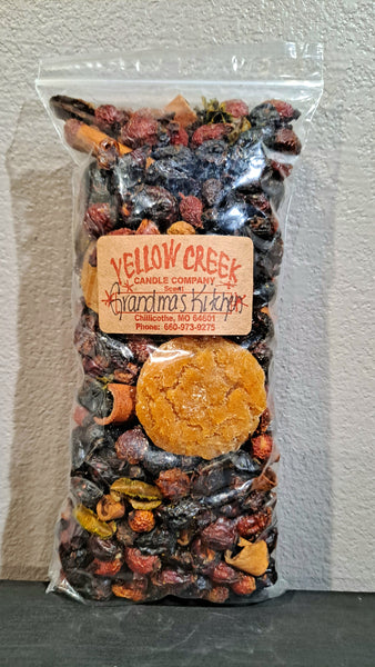 Grandma’s Kitchen Rosehips Potpourri with Cookie Accent