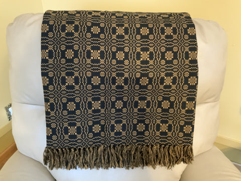 Lover's Knot Jacquard Afghan Throw