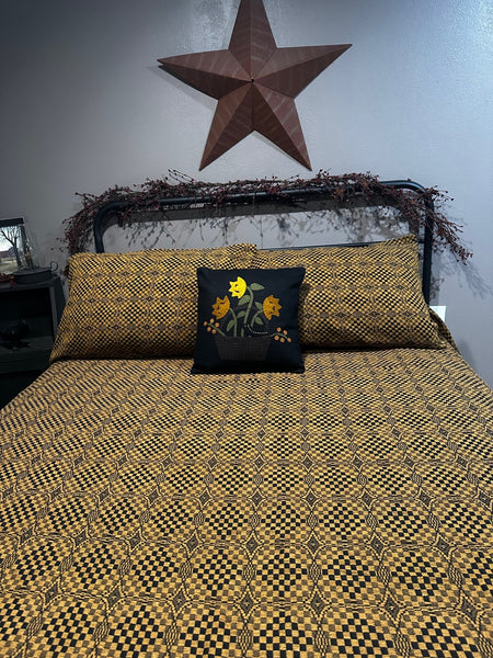 Shadowbrook Queen Bed Cover Mustard/Black Combo with 2 Matching Shams