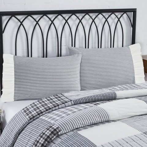 Relax in style with the 21x26+4 Sawyer Mill Black Ruffled Standard Pillow Case Set of 2 while finishing your farmhouse home decor. Rich alternating colors of black and soft white add a farmhouse element and neutral backdrop to offset your decor. The flat weave and straight edge bring out the country aesthetic of any li…