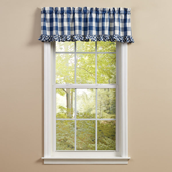 Your sense of style will show through with the Wicklow Ruffled China Blue Valance! The charming blue and white large check pattern is sure to catch the eye of everyone!