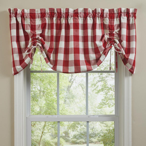 The Wicklow Check Lined Farmhouse Valance - Red & Cream, offers a subtle, uncomplicated look! will provide a subtle elegance to your country decor! This popular collection offers coordinating items as well (all sold separately), to complete your look!