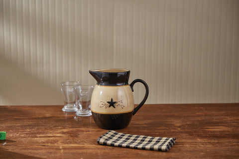 A fantastic look, Star Vine is hand painted and combines a sponged ground with embossed star and vine details to create a classic. Made of quality high fire dolomite, ceramics are dishwasher and microwave safe. Measures approx. 8"H x 8.25"W