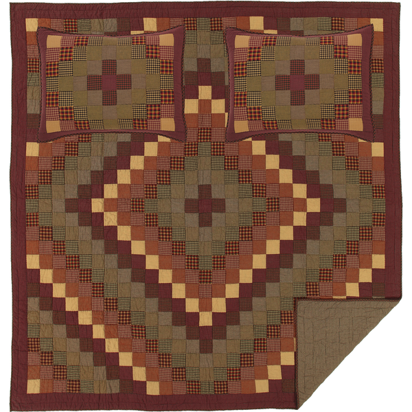 Heritage Farms Queen Quilt Set; 1 Quilt  and 2 Shams, cascading blocks of various colors of burgundy, mustard, and black plaid and check fabrics, Primitive Country Farmhouse Quilted Bedding Home Decor.