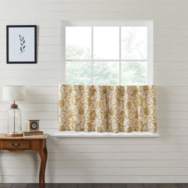 Dorset Gold Floral Tier Set of 2 brings warmth to your living area with a vintage decor color and a soothing design. This set of 2 tiers feature a rich golden color with a straight edge design and cotton lining.