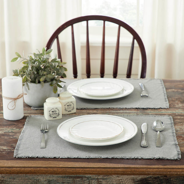 Burlap Dove Grey Table, Placemats A soft grey burlap adds a cool, modern style with rustic texture.