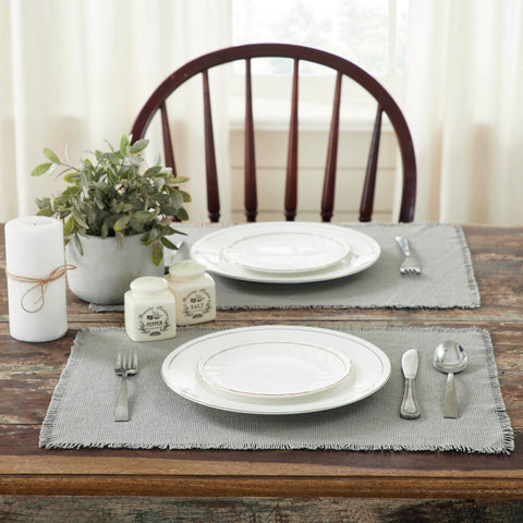 Burlap Dove Grey Table, Placemats A soft grey burlap adds a cool, modern style with rustic texture.