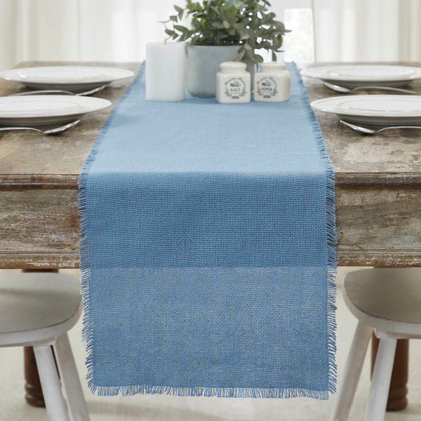 Burlap Blue Table, Runners A soft blue burlap adds a cool, coastal style with rustic texture.