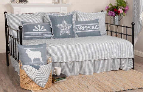 Sawyer Mill Blue Ticking Stripe 5pc Daybed Quilt Set (1 Quilt, 1 Bed Skirt, 3 Standard Shams)