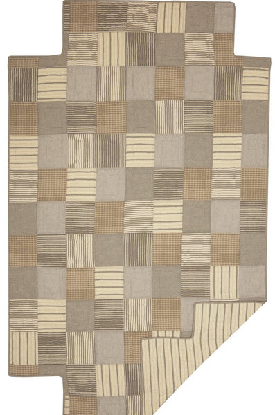 Sawyer Mill Charcoal 5pc Daybed Quilt Set (1 Quilt, 1 Bed Skirt, 3 Standard Shams)