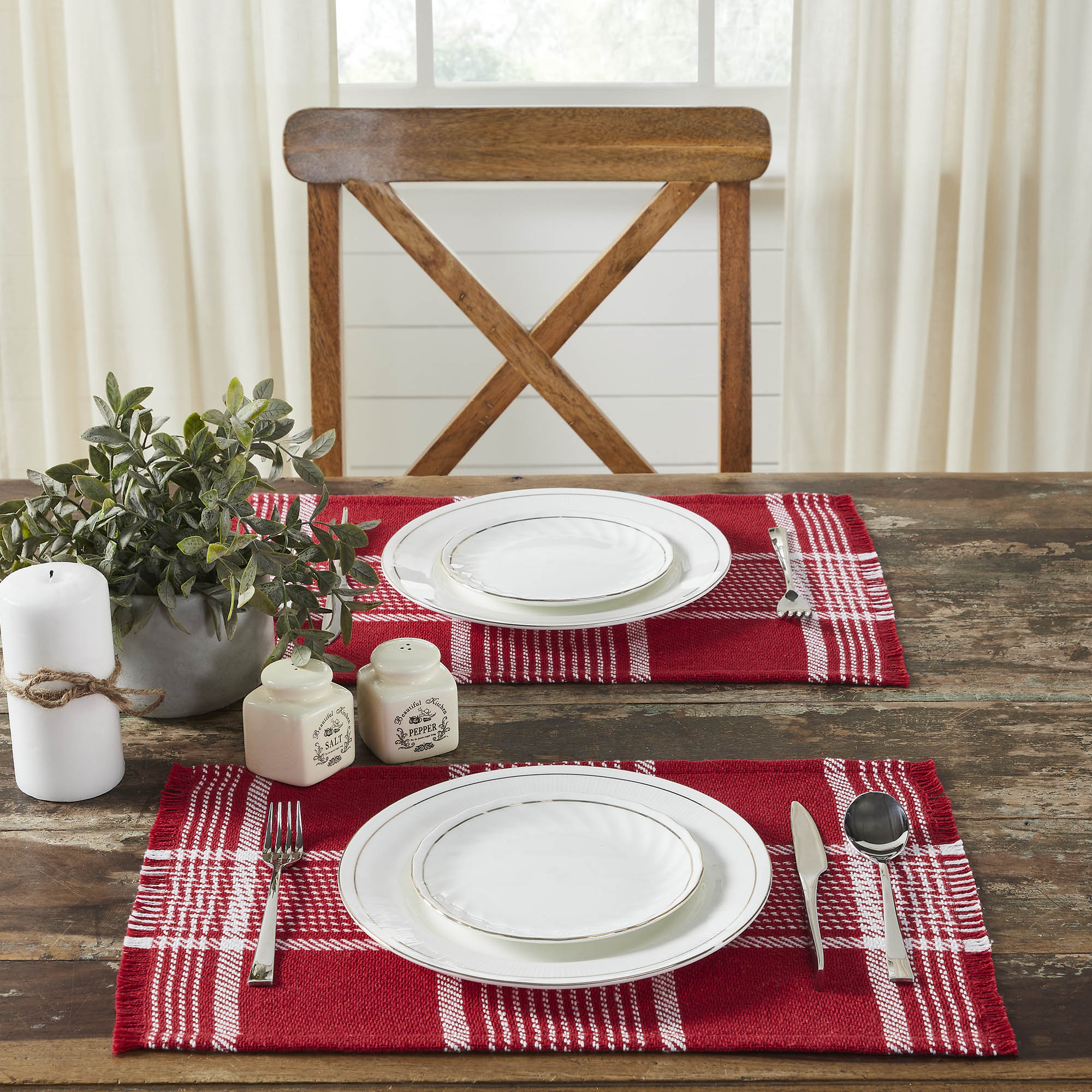 Eston Red White Plaid Placemat Set of 2 Fringed 13x19 - Allysons Place