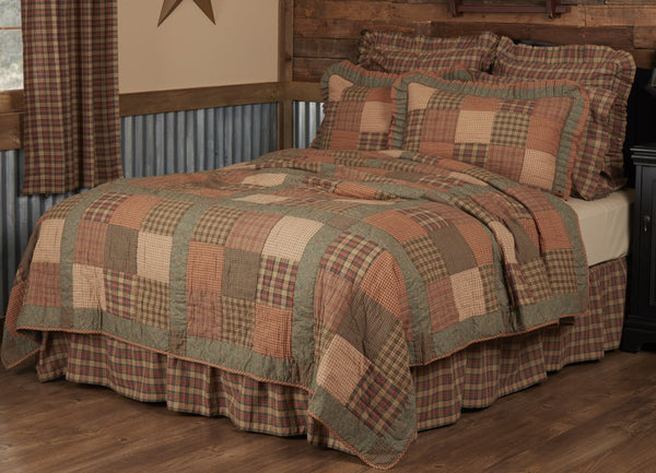 Crosswoods hand quilted twin quilt 68x86 in russet green tan plaid with floral reverse