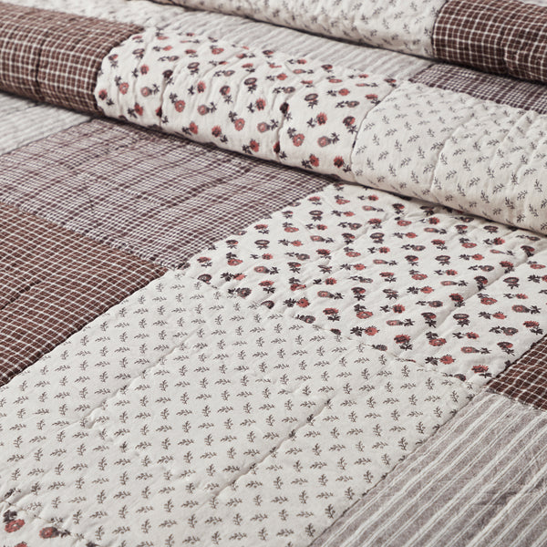 Florette Queen Quilt 90Wx90L